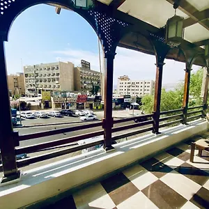  بيت شباب Friends Oasis الأردن