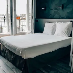Luxia Париж